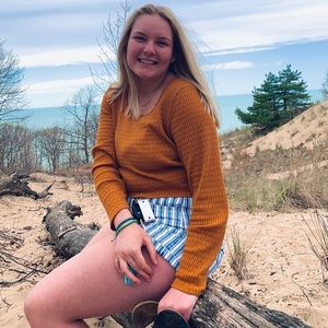 Meet your Posher, Rebekah